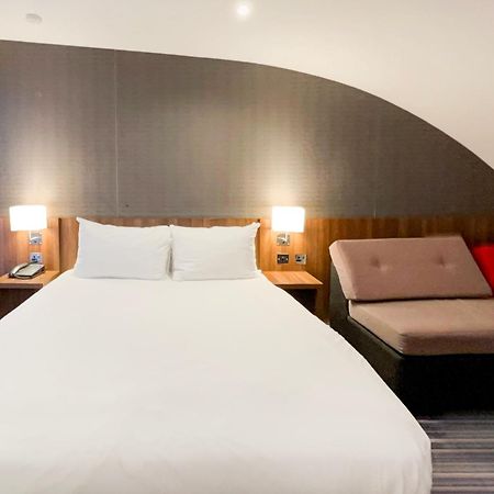 Belvilla Crewe City Centre Hotel Lifestyle Exterior foto